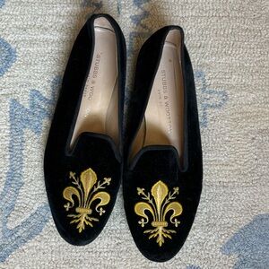 Stubbs and Wootton black velvet slipper size 10